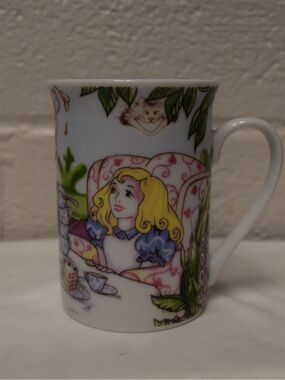 Paul Cardew Alice in Wonderland Cafe Mug Tea Cup Cheshire Cat Disney
